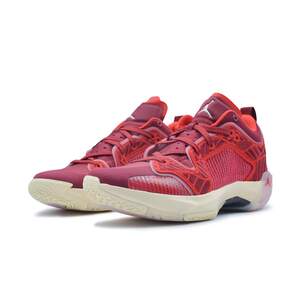 Кросівки Jordan 37 low W