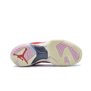 Кросівки Jordan 37 low W