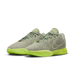 Баскетбольні кросівки Nike Lebron 21