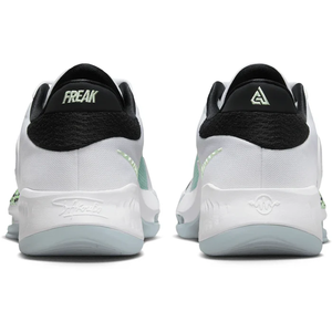 Баскетбольні кросівки Nike Freak 4