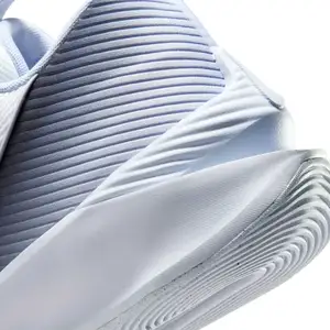 Баскетбольні кросівки Nike GT Jump Academy