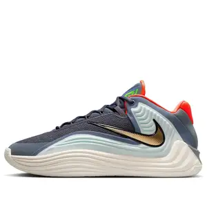 Баскетбольні кросівки Nike Freak 7