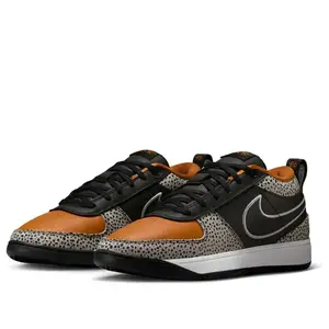Баскетбольні кросівки Nike Book 1