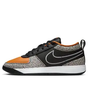 Баскетбольні кросівки Nike Book 1