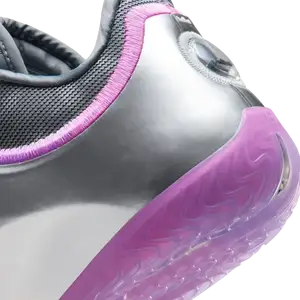 Баскетбольні кросівки Nike Lebron 23 Баскетбольні кросівки Nike Lebron 23