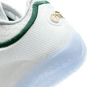 Баскетбольні кросівки Nike Lebron 23 Баскетбольні кросівки Nike Lebron 23